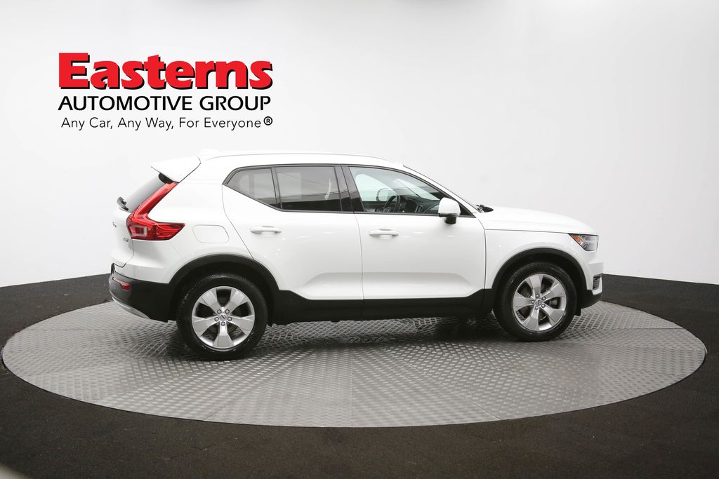 Vehicle image 18 of 61