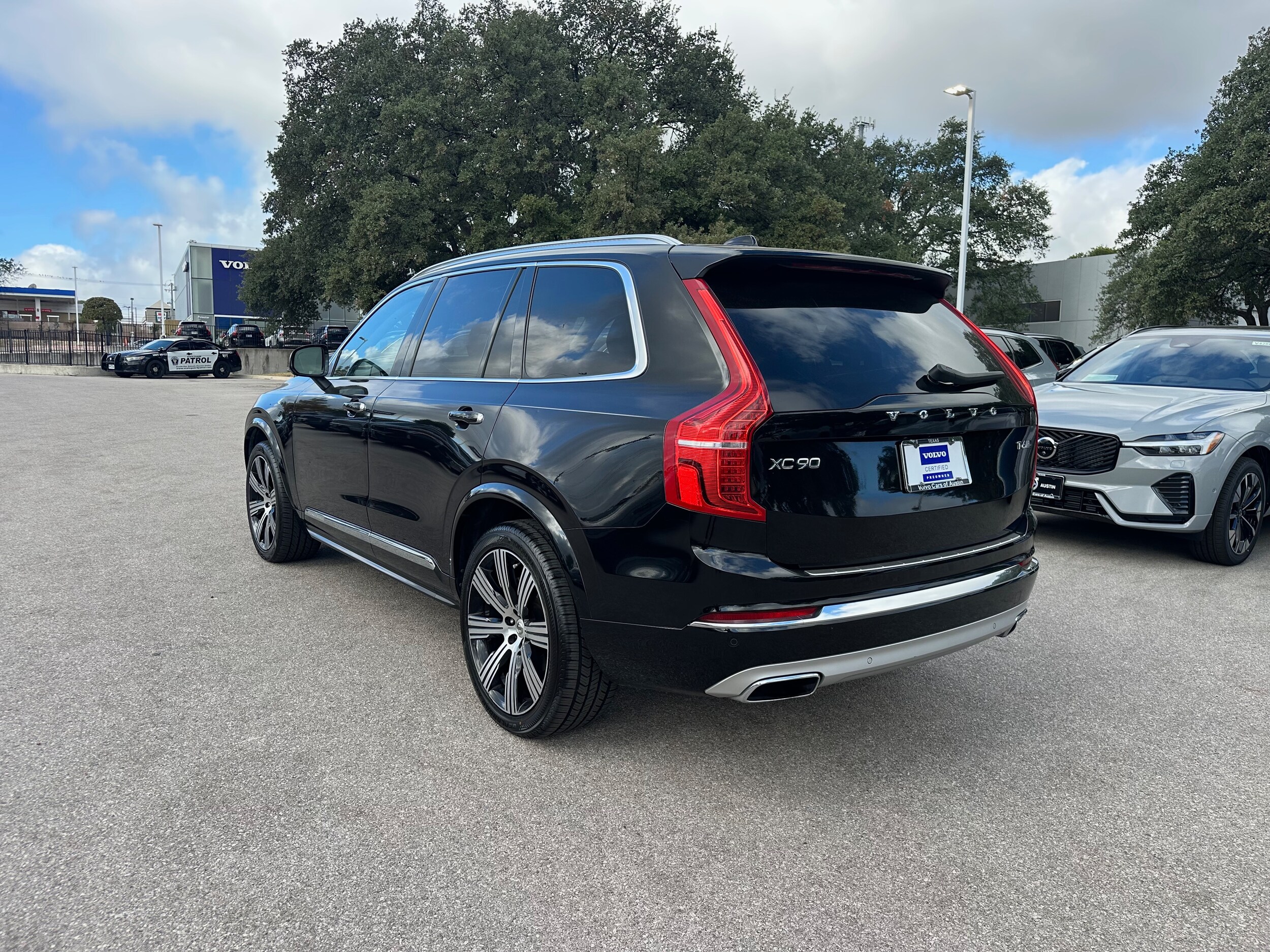 2020 Volvo XC90 Inscription Image 7 of 26
