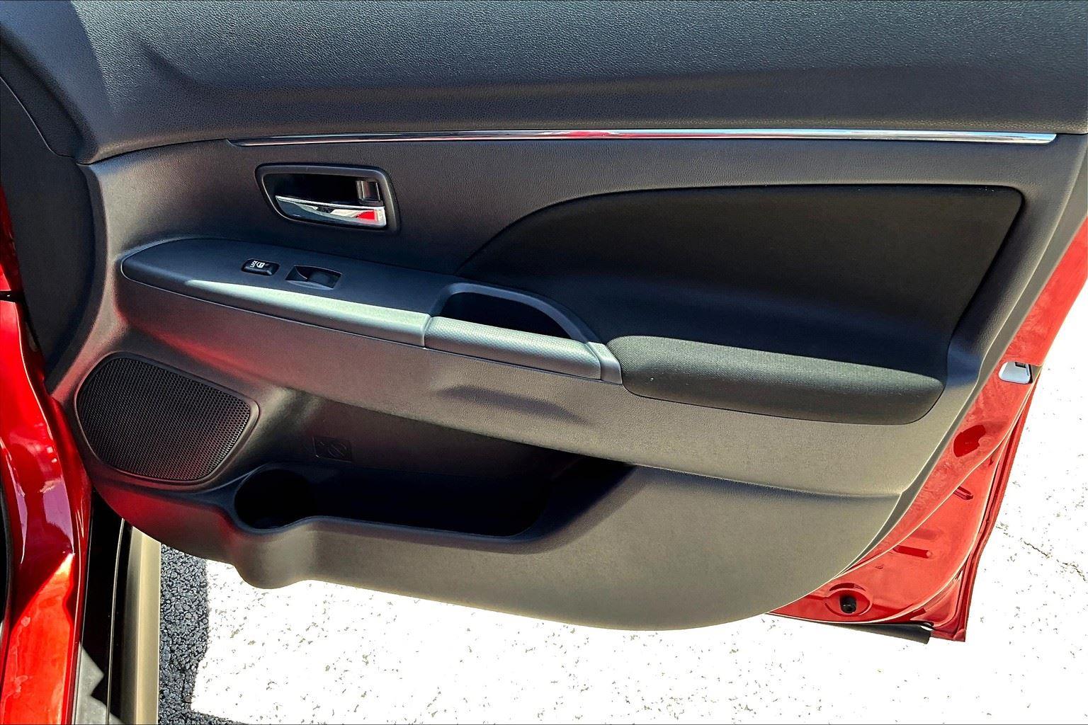 2020 Mitsubishi Outlander Sport ES 2.0 Image 29 of 46
