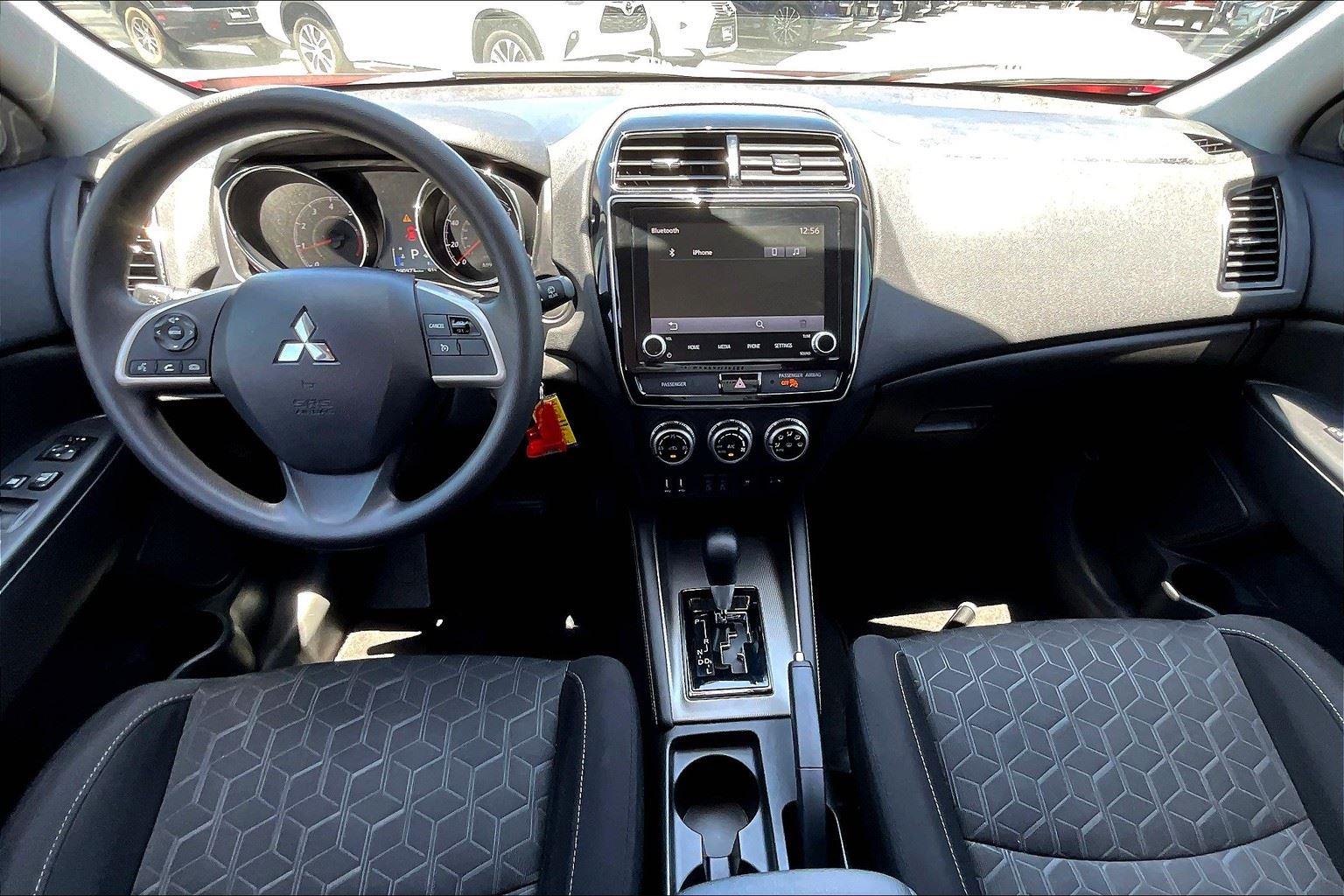 2020 Mitsubishi Outlander Sport ES 2.0 Image 17 of 46