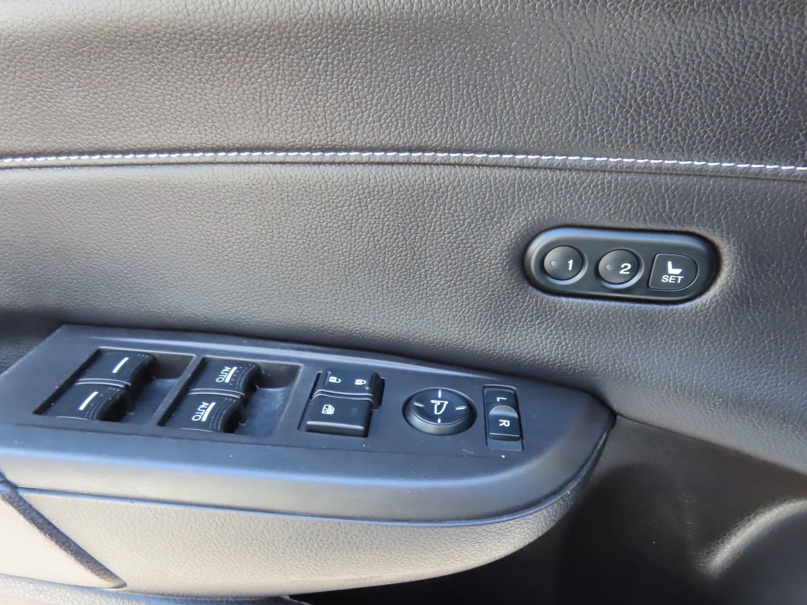 2021 Acura ILX Premium Image 32 of 37