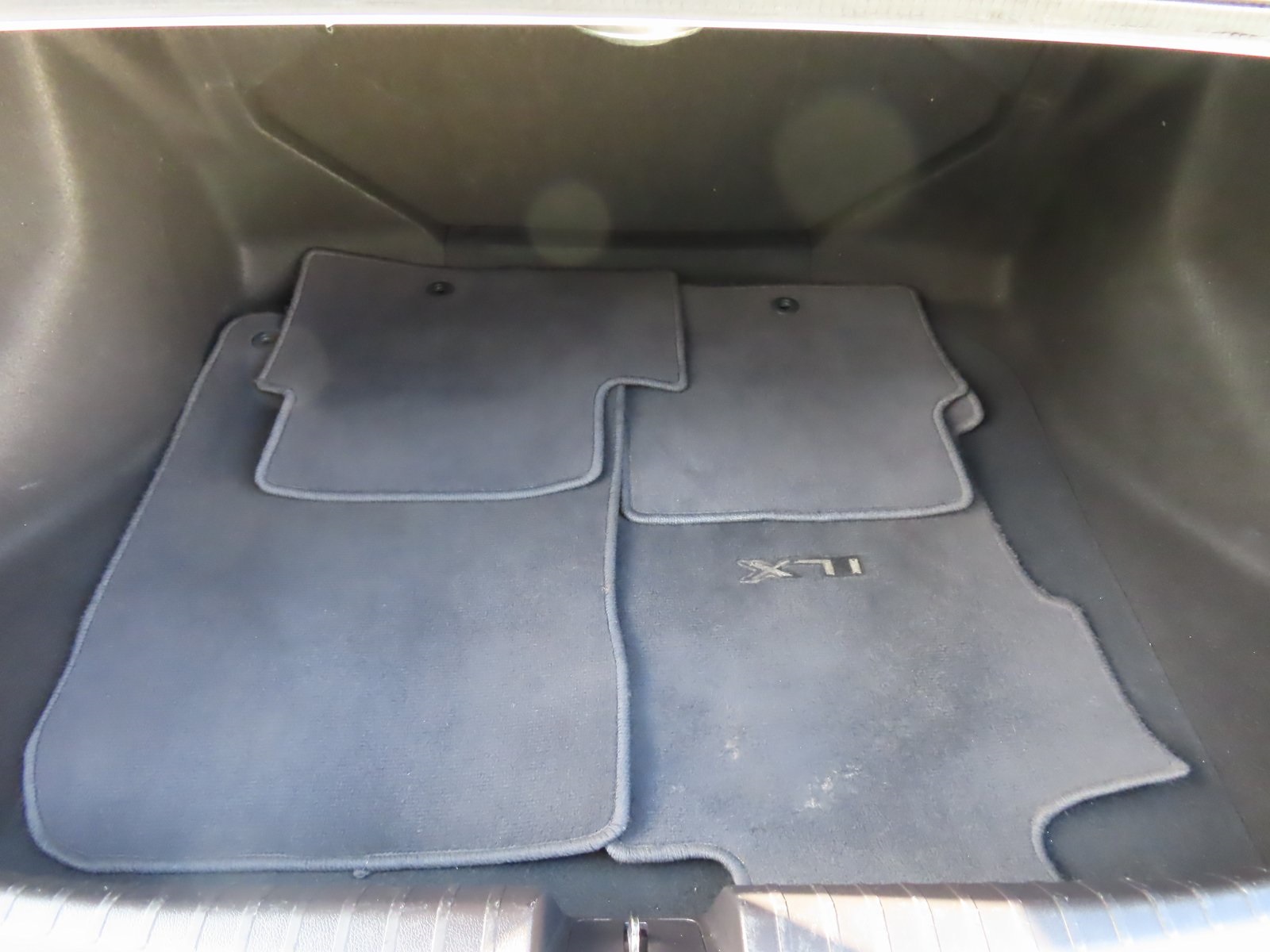 2021 Acura ILX Premium Image 8 of 37