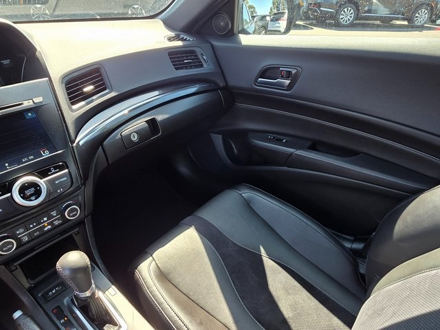 Vehicle image 36 of 41