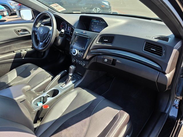 Vehicle image 10 of 41