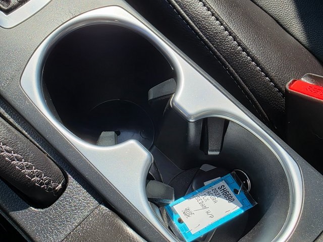 Vehicle image 34 of 41