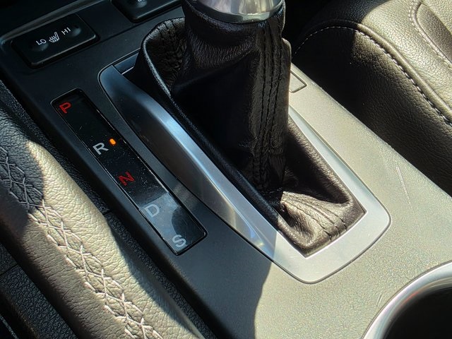 Vehicle image 33 of 41