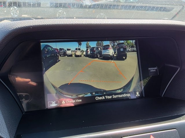 Vehicle image 27 of 41