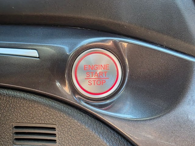 Vehicle image 35 of 41