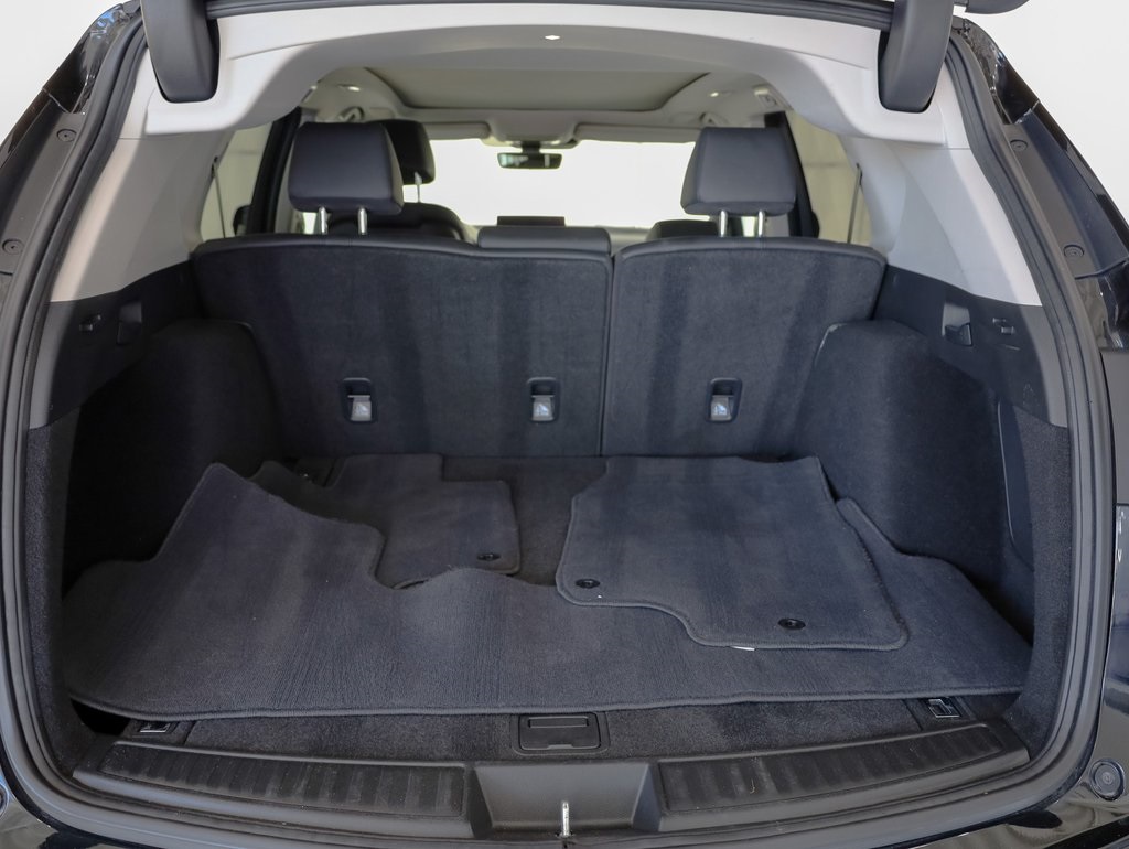 Vehicle image 9 of 39