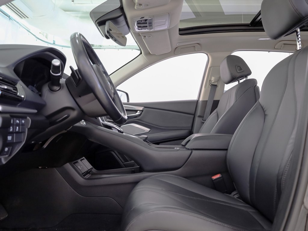 Vehicle image 12 of 39