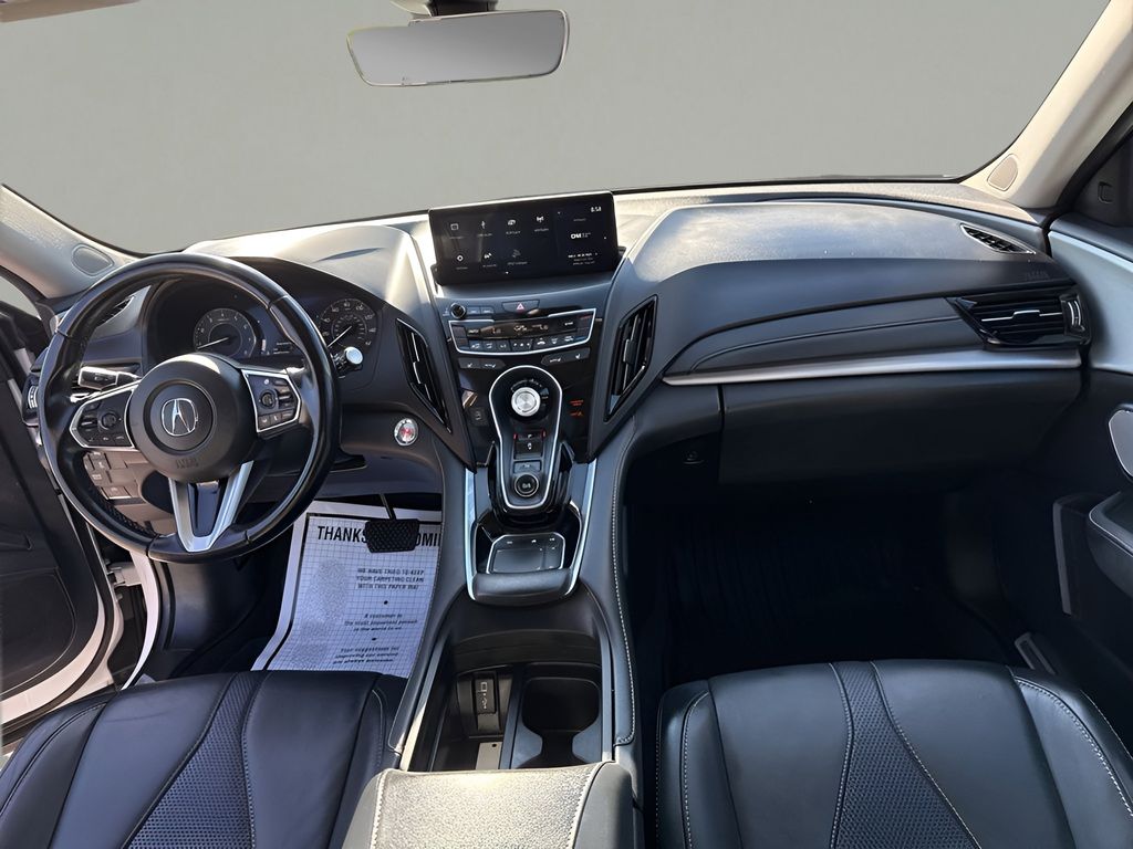 Vehicle image 14 of 24