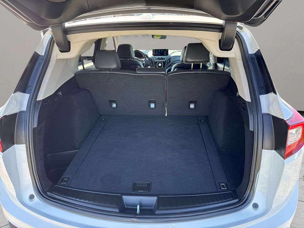 Vehicle image 15 of 24