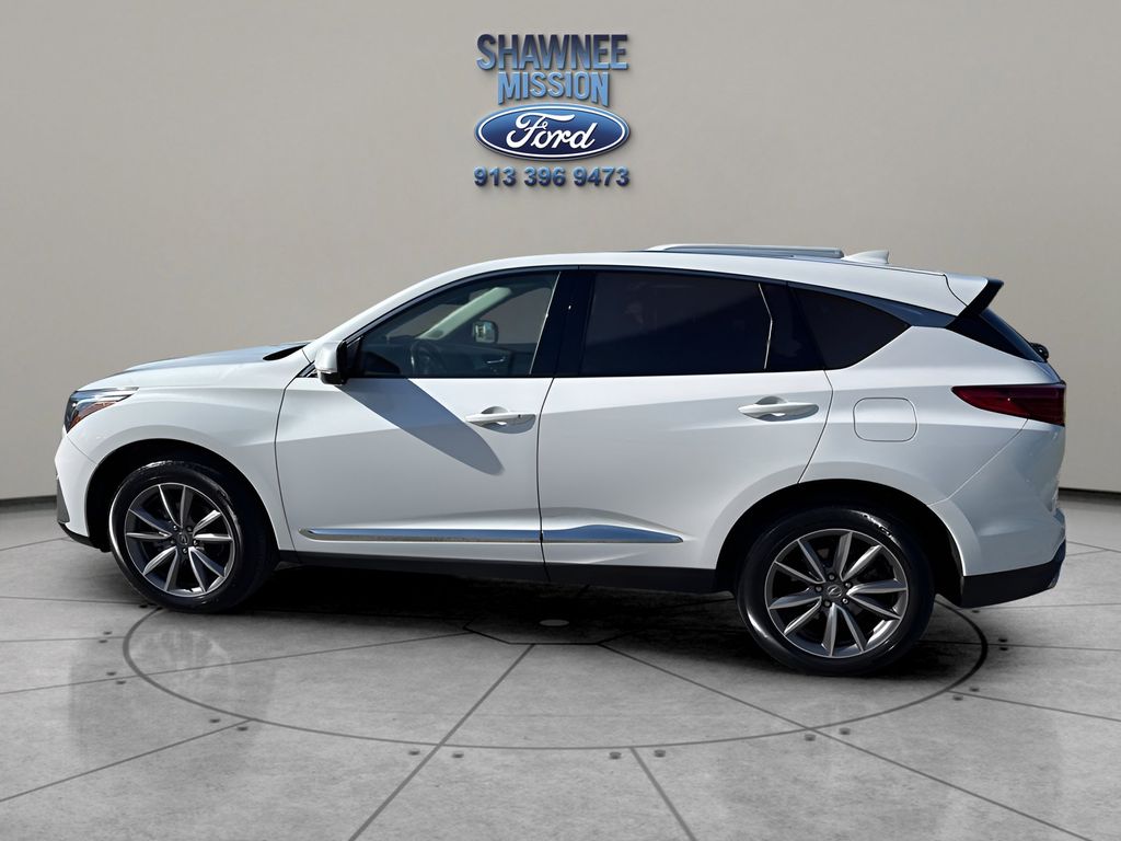 Vehicle image 7 of 24