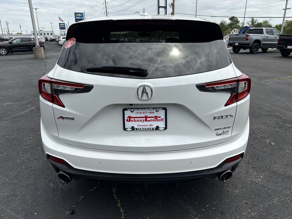Vehicle image 7 of 26