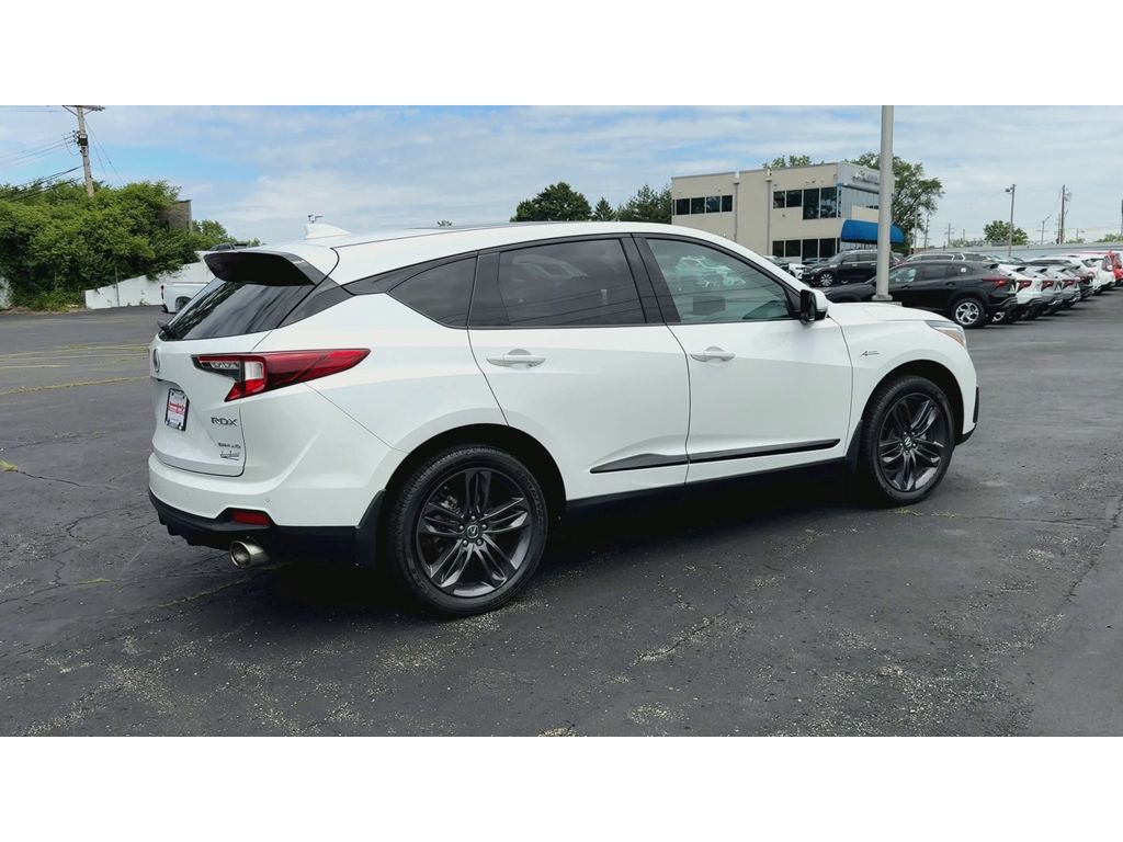 Vehicle image 6 of 26