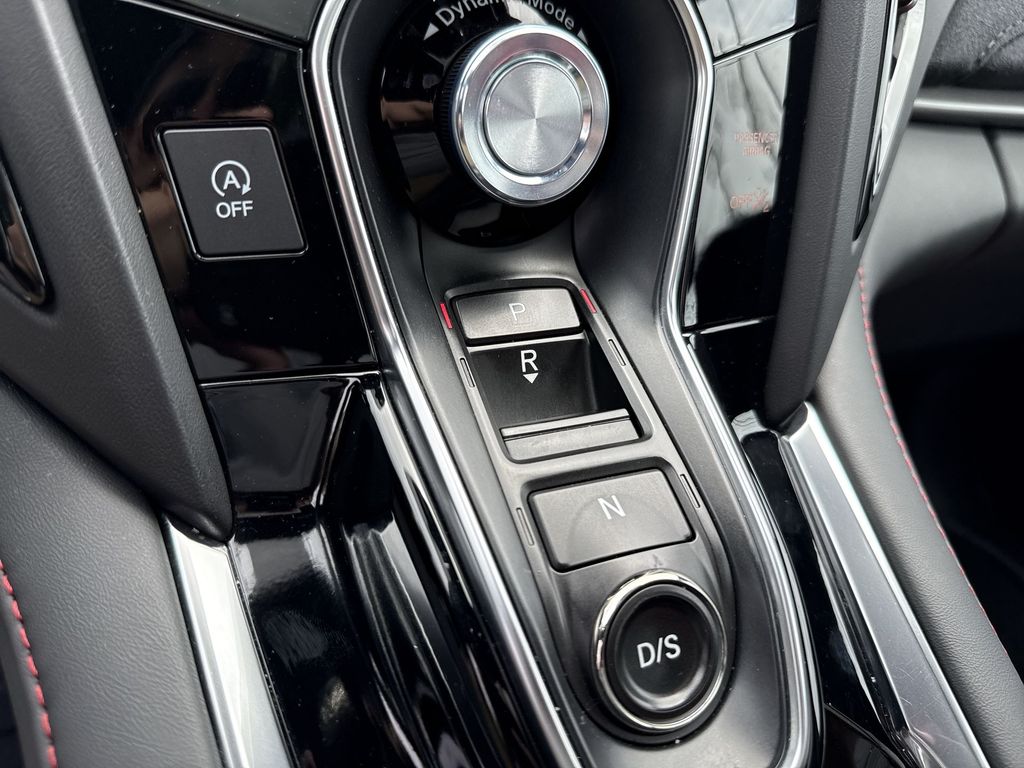 Vehicle image 21 of 26
