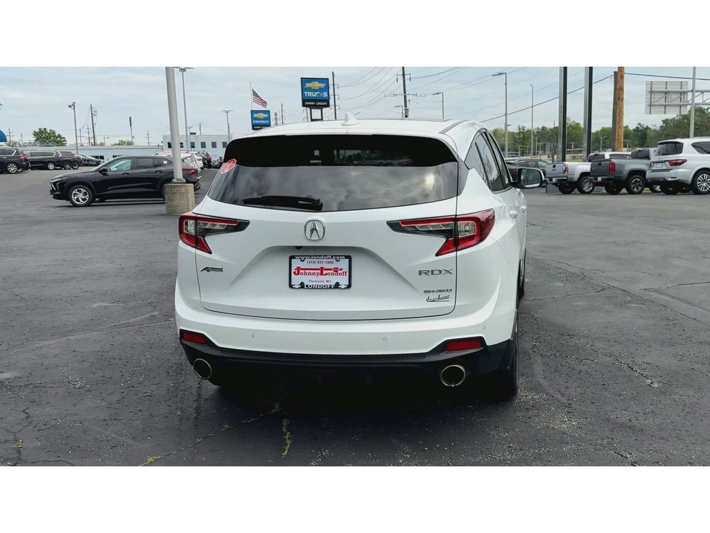 Vehicle image 8 of 26