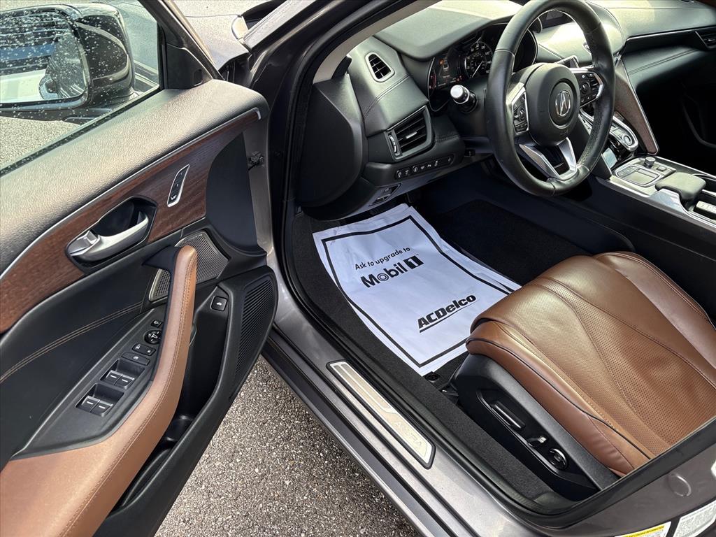 2021 Acura TLX Advance Image 14 of 24