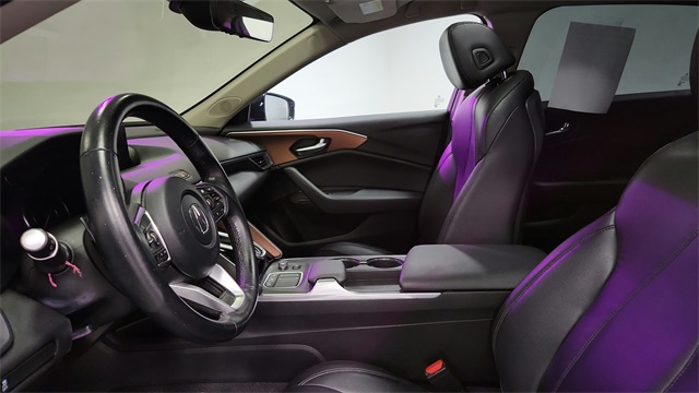 Vehicle image 17 of 26