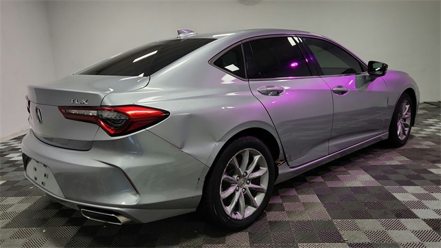 Vehicle image 2 of 26