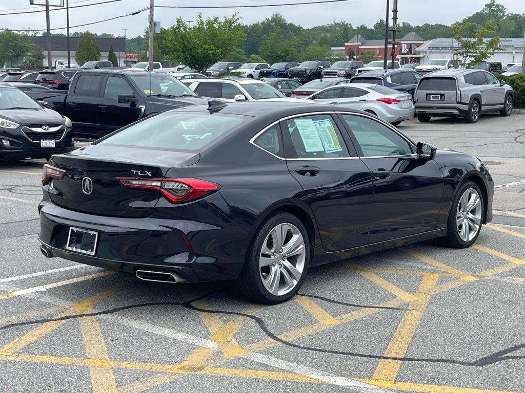 Vehicle image 5 of 34