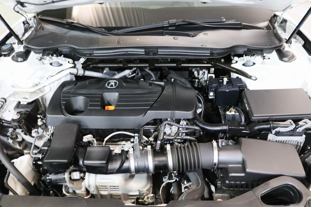 Vehicle image 7 of 28
