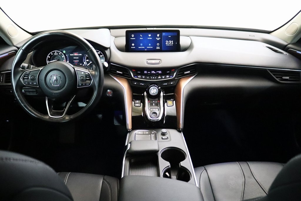 Vehicle image 13 of 28