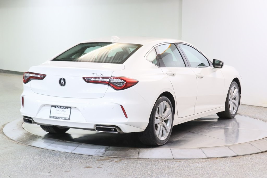Vehicle image 4 of 28