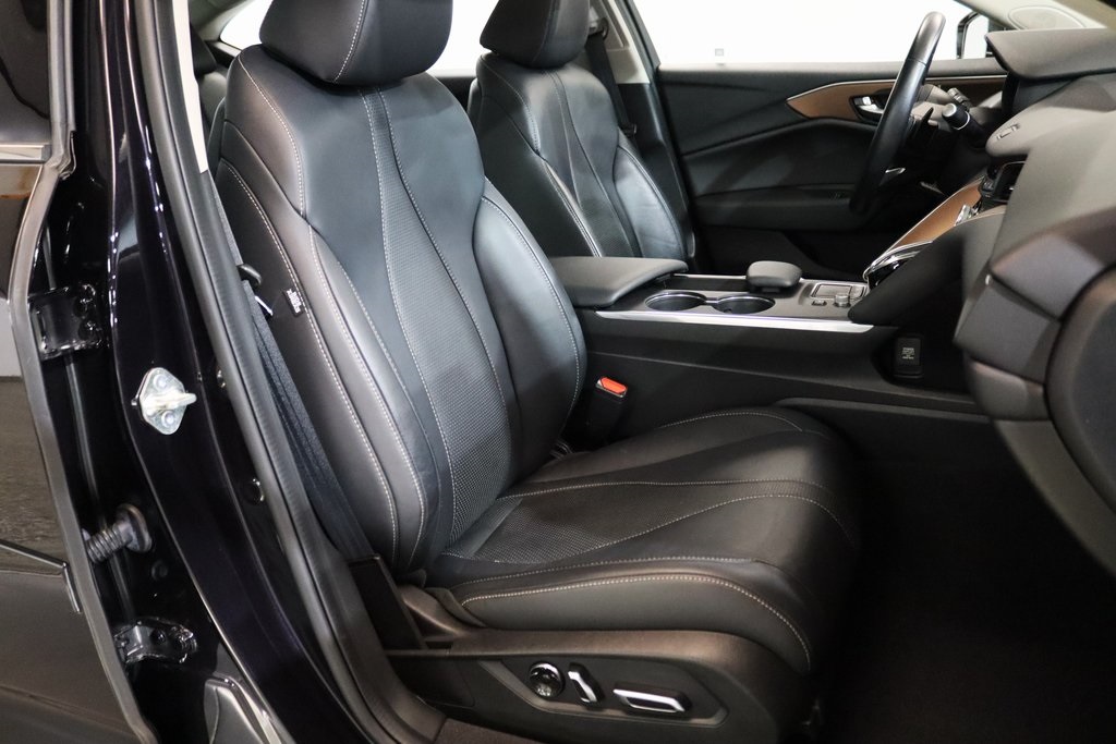 Vehicle image 13 of 27