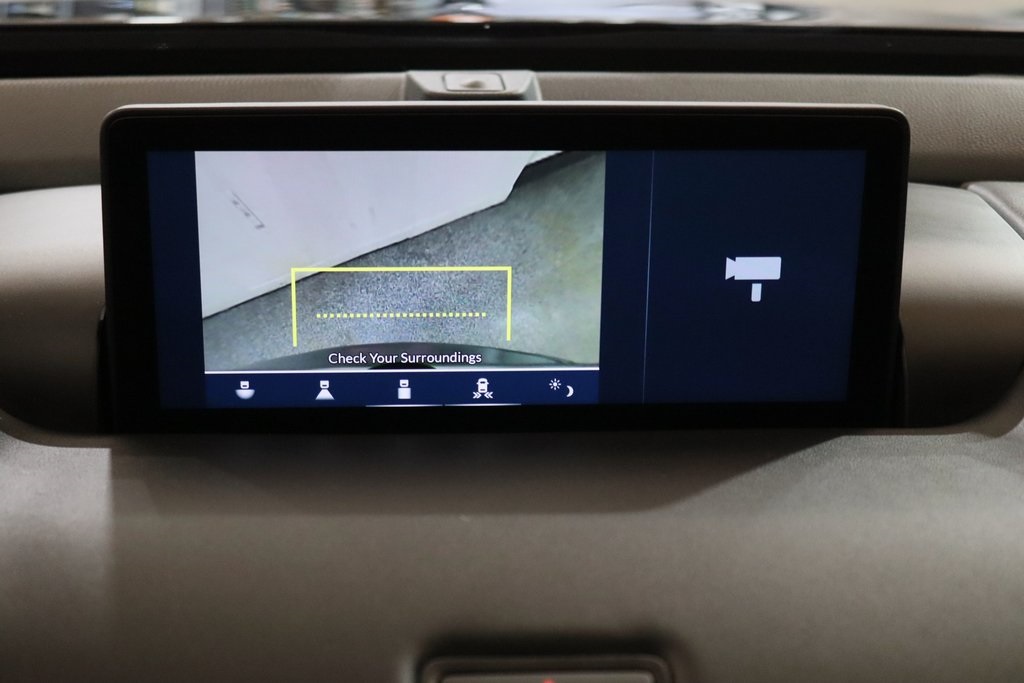 Vehicle image 20 of 27