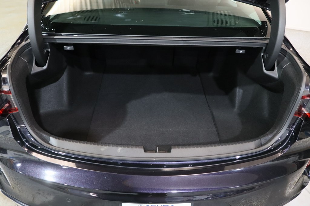 Vehicle image 24 of 27