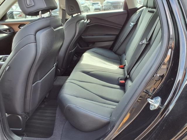 Vehicle image 12 of 29