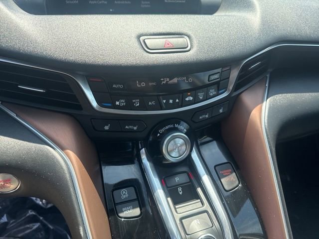 Vehicle image 15 of 19