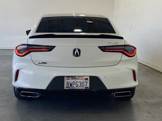 Vehicle image 4 of 16