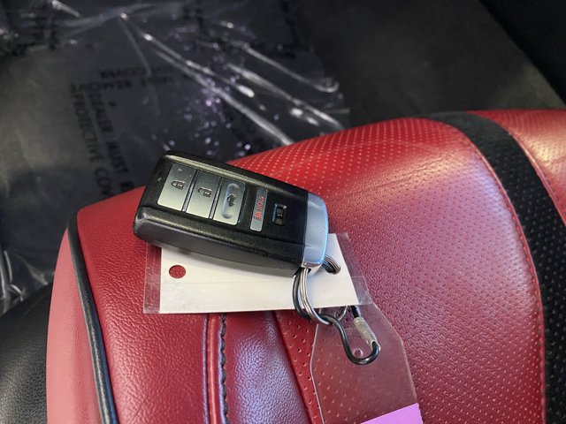 Vehicle image 15 of 16