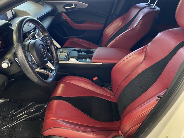 Vehicle image 10 of 16