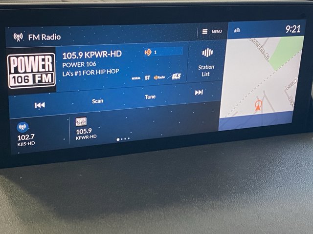 Vehicle image 13 of 16