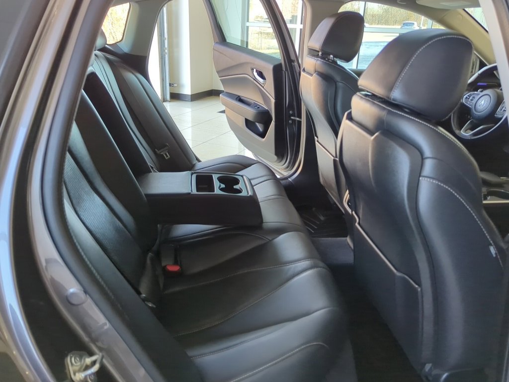Vehicle image 41 of 53