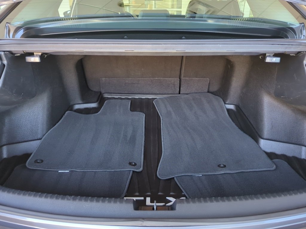 Vehicle image 34 of 53