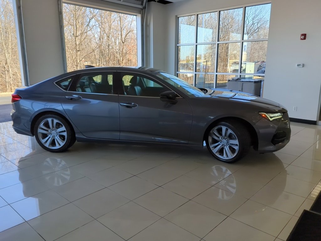 Vehicle image 2 of 53