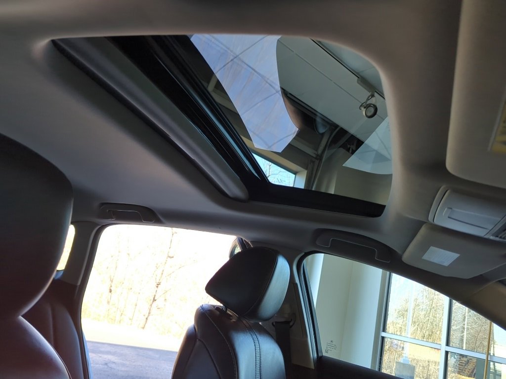 Vehicle image 48 of 53