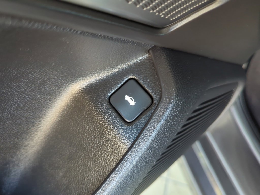 Vehicle image 12 of 53