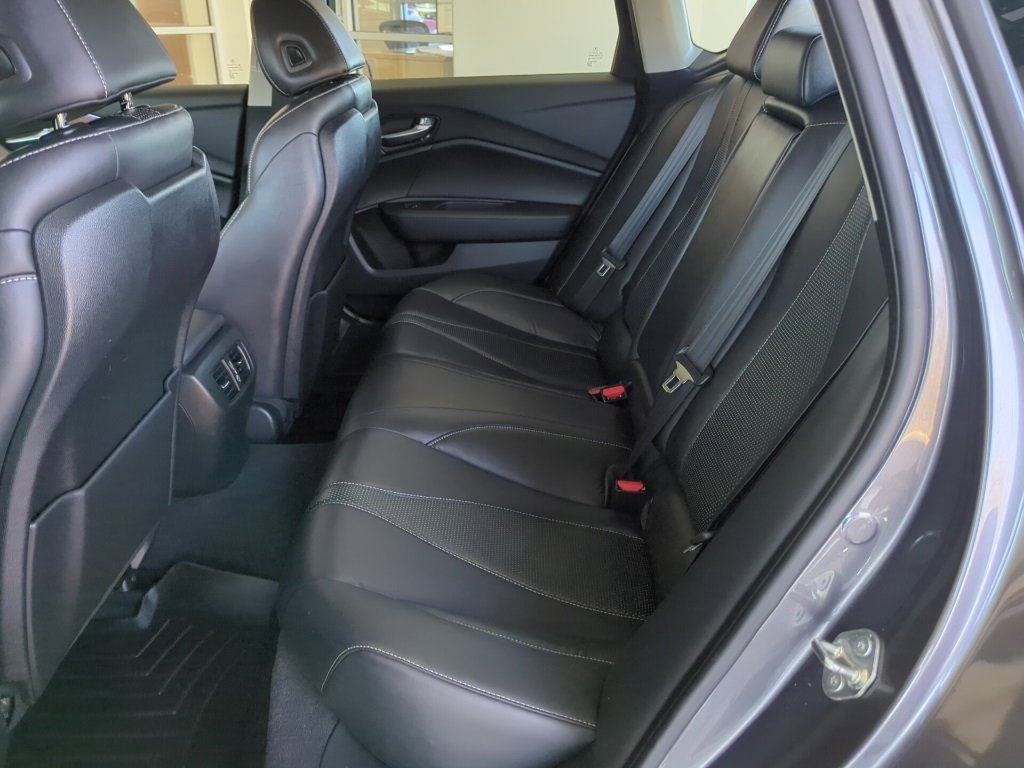 Vehicle image 31 of 53