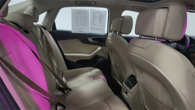Vehicle image 23 of 27
