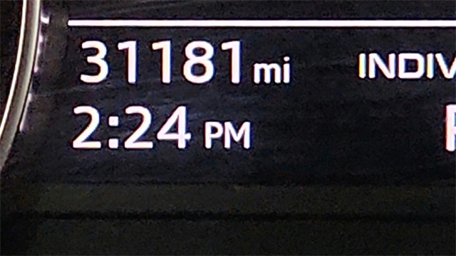 Vehicle image 13 of 27