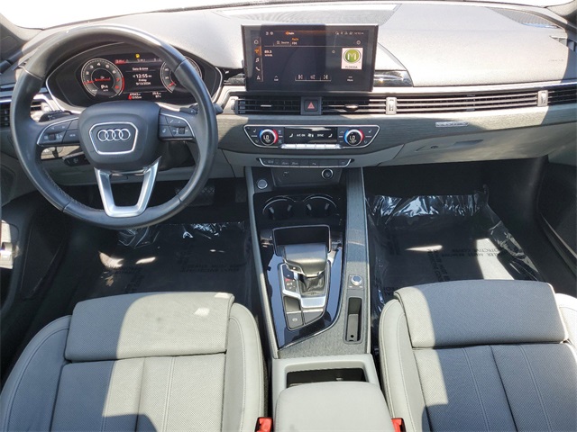 Vehicle image 16 of 30