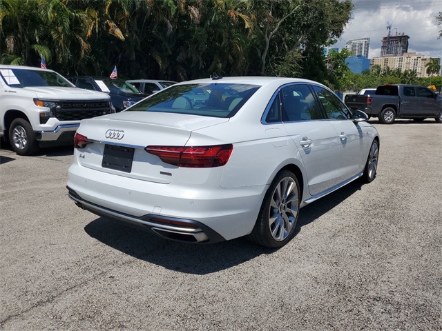 Vehicle image 5 of 30