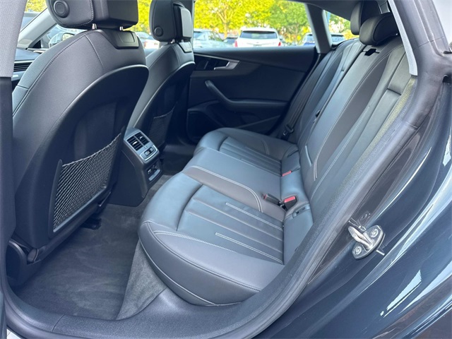 Vehicle image 9 of 29