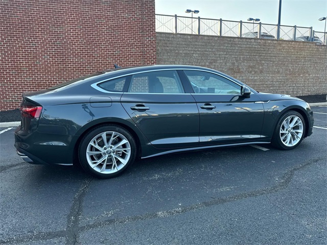 Vehicle image 5 of 29