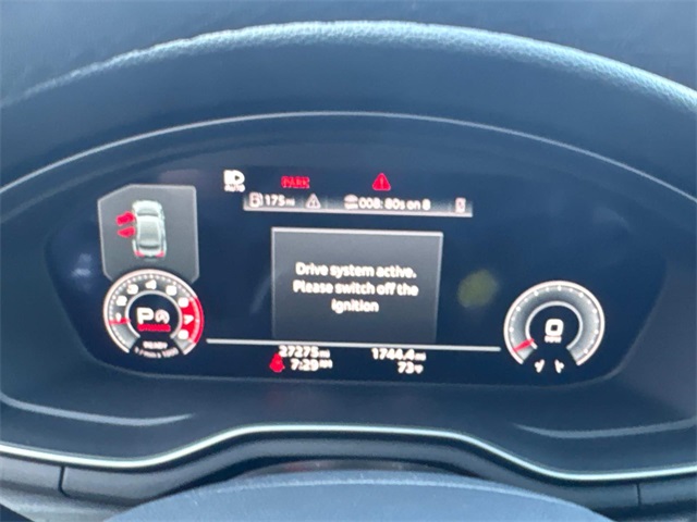 Vehicle image 14 of 29